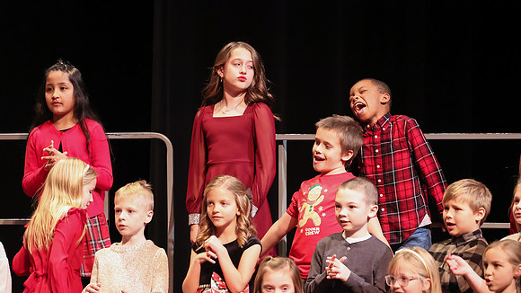 12 -9-24 Kyla School Winter Concert (15)