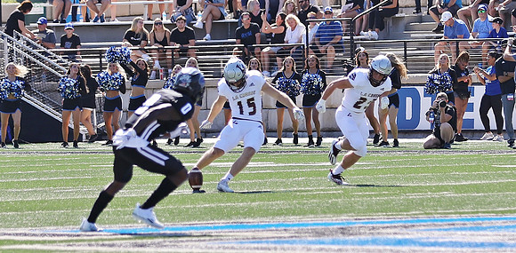 9-18-21 vs. Grand Valley State Michigan     (15)
