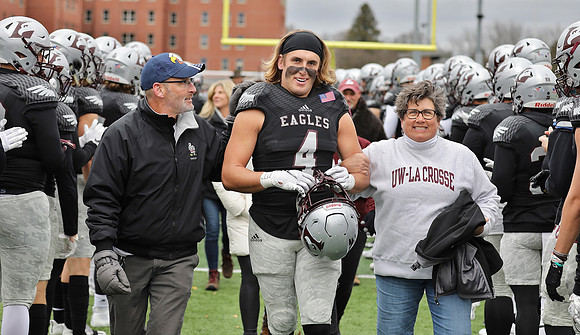 11-13-21 vs. UW Eau Claire  SENIOR DAY & ARMED FORCES DAY  (18)