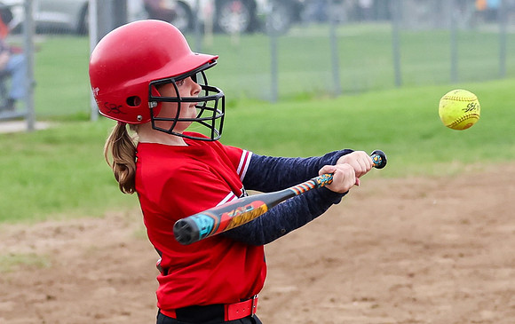 5-21-24 Ariella Baseball Game  (8)