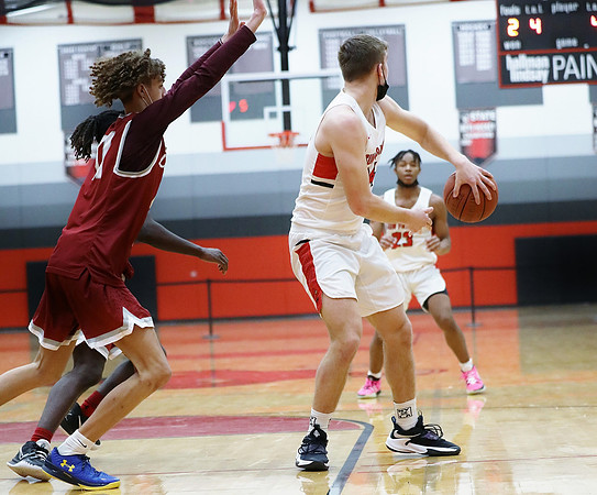 14 Ben Olson  (54)