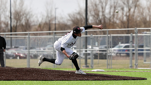 4-19-25 VARSITY vs. Sun Prairie West (76)