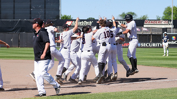 Coach Chad Kavanaugh (16)