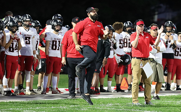 COACH Mike Pogue (4)