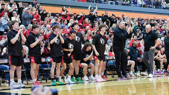 Coach Donnell Washington (8)