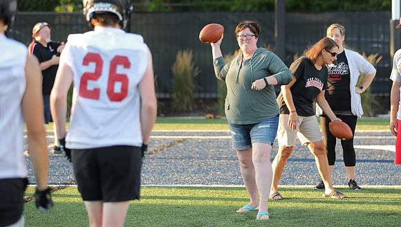 8-10-22 Impactful Woman at Practice Night  (39)