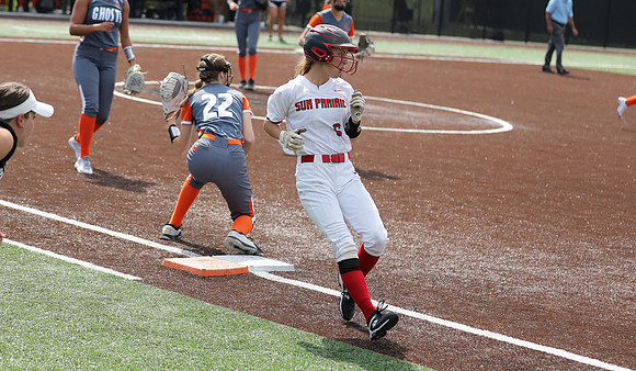 6 Carly Gross (16)