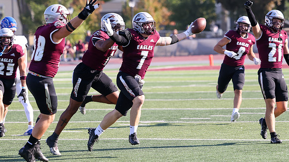 7 Adam Quam (19)