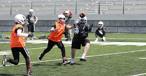 4-25-21 6th Grade Johnson vs. 6th Grade Zimm (146)
