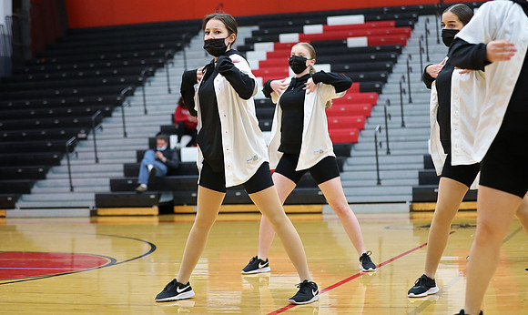 JV Dance 1-13-22 at JV Basketball Game  (77)