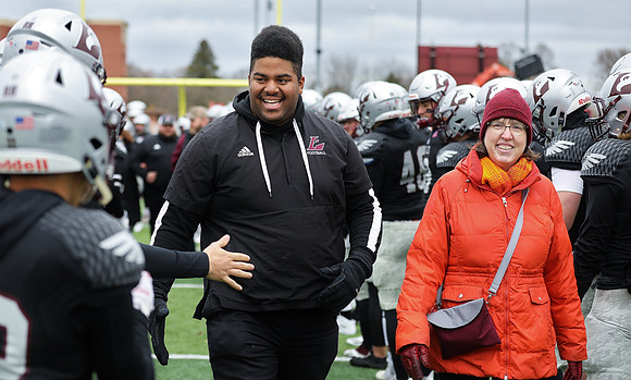11-13-21 vs. UW Eau Claire  SENIOR DAY & ARMED FORCES DAY  (43)