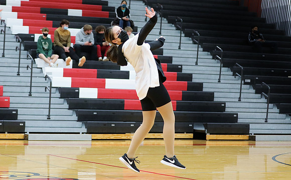 JV Dance 1-13-22 at JV Basketball Game  (81)
