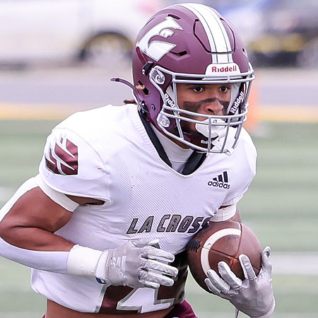 24 Najeh Mitchell (4)