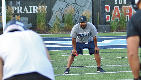 Coach Demetrius Wade  (8)