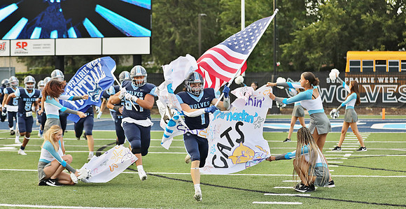 8-19-22 at Varsity Football Game  (32)
