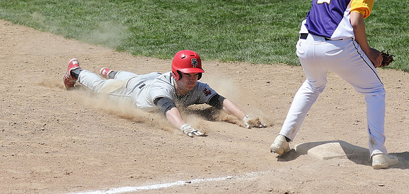 5-7-22 vs. Madison East Game 2  (19)