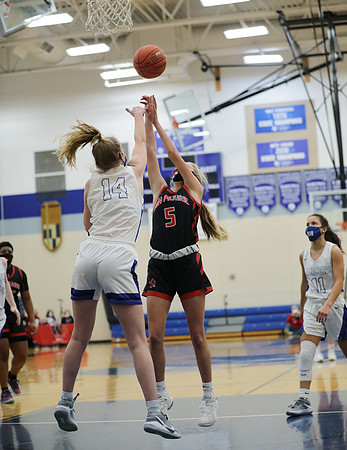 Varsity vs. Brookfield Central 1-27-21 (32)