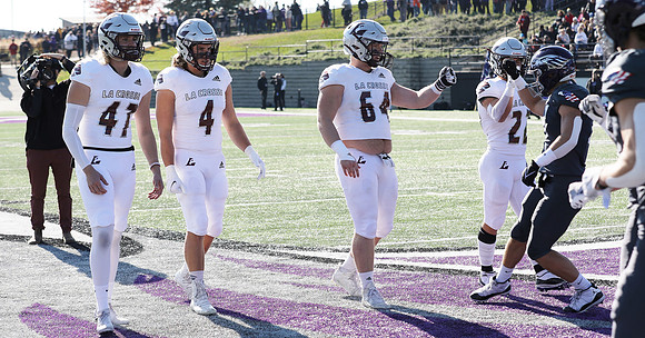 11-6-21 vs. UW Whitewater (22)