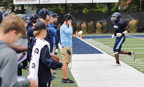 COACH Josh O'Connor  (26)