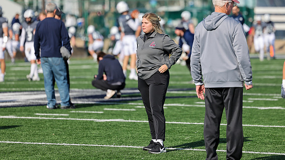 Coach Kelly Cline (4)