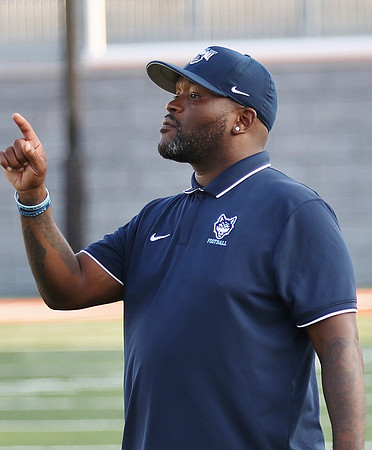 Coach Dennis Wright  (5)
