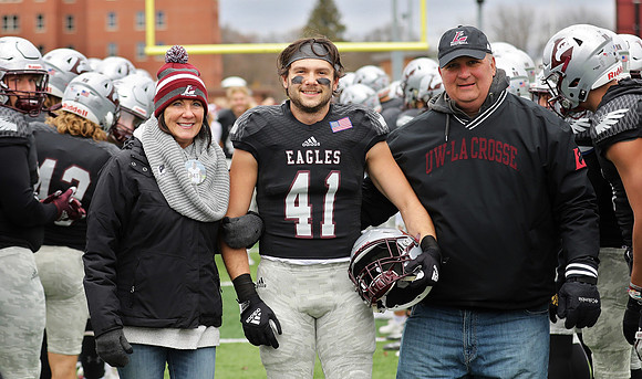 11-13-21 vs. UW Eau Claire  SENIOR DAY & ARMED FORCES DAY  (31)