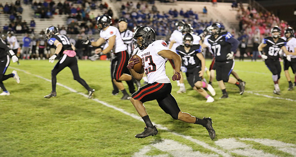 10-7-22 VARSITY vs. Watertown  (20)