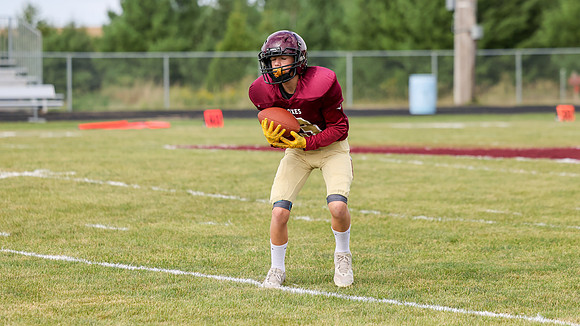 9-4-25 OMRO Foxes vs. Waupun 100 (10)