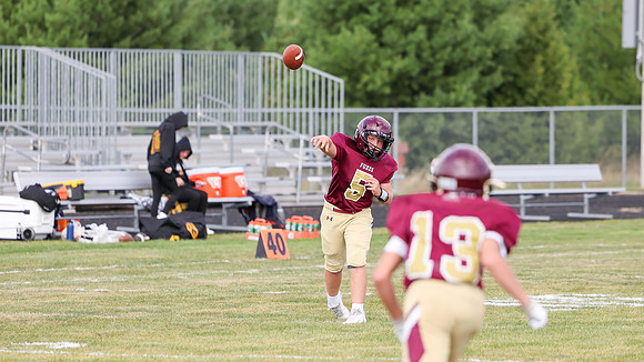 9-4-25 OMRO Foxes vs. Waupun 100 (55)