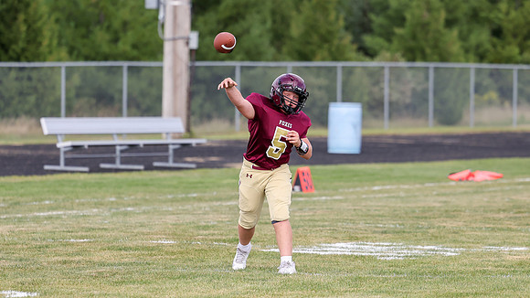 9-4-25 OMRO Foxes vs. Waupun 100 (57)