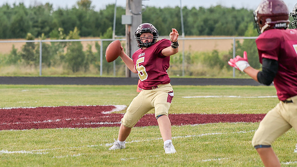9-4-25 OMRO Foxes vs. Waupun 100 (122)
