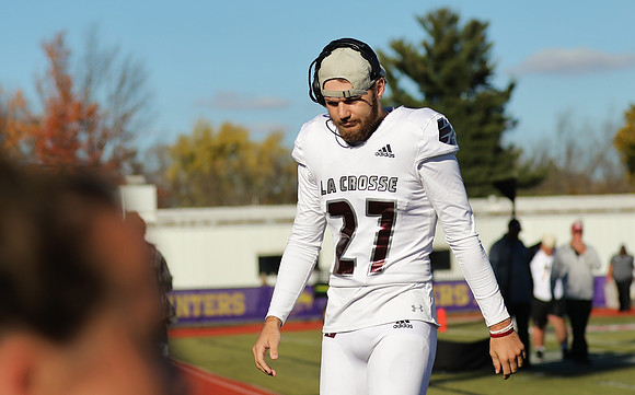 10-30-21 vs. UW Stevens Point  (49)