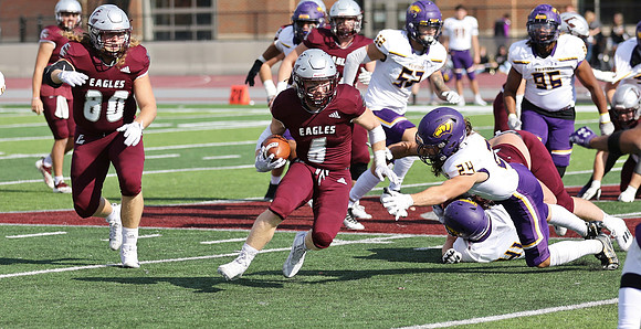 6 Joey Stutzman (30)