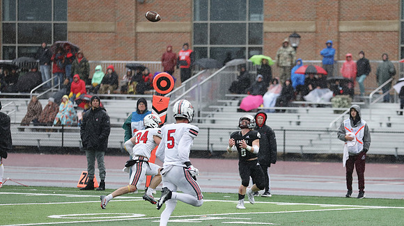 6 Joey Stutzman (34)