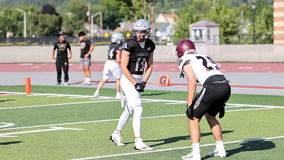 13 Evan Richmond (2)