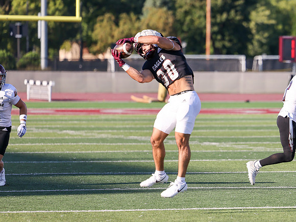 30 Gabe Lynch (39)