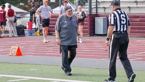 Coach Mike Anderson (4)