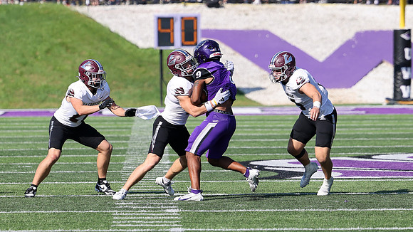11 Jared Pelishek (34)