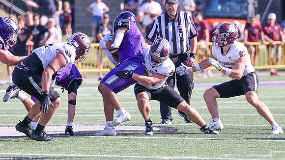 11 Jared Pelishek (48)