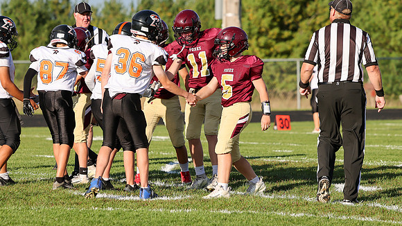 10-7-25 Omro Foxes vs. Ripon (23)