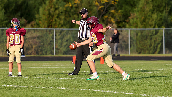 10-7-25 Omro Foxes vs. Ripon (30)