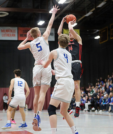 14 Ben Olson  (84)