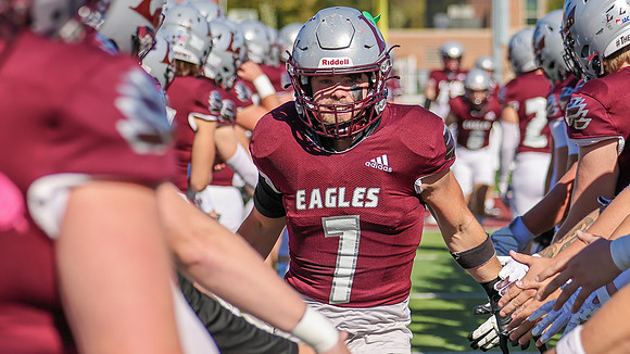10-11-25 EAGLES vs. UW Eau Claire (709)