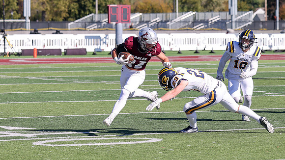 10-11-25 EAGLES vs. UW Eau Claire (1120)