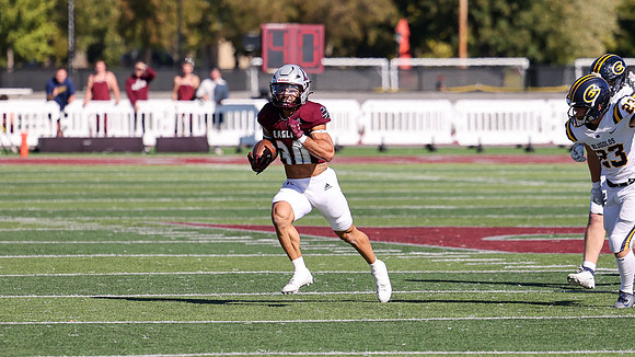 10-11-25 EAGLES vs. UW Eau Claire (1162)