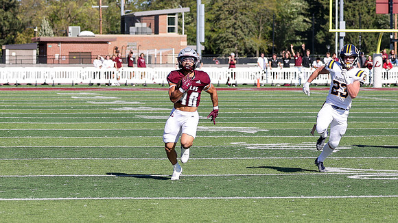10-11-25 EAGLES vs. UW Eau Claire (1170) - Copy