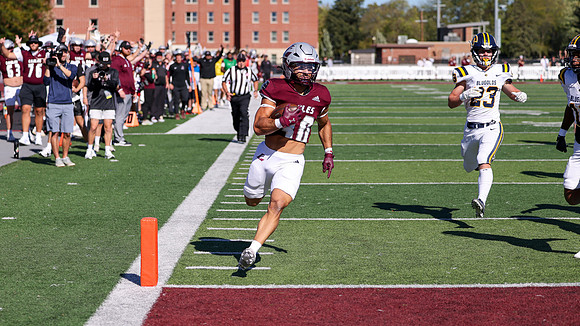 10-11-25 EAGLES vs. UW Eau Claire (1189)
