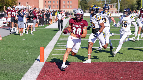 10-11-25 EAGLES vs. UW Eau Claire (1192)