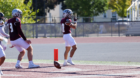 10-11-25 EAGLES vs. UW Eau Claire (1399) - Copy