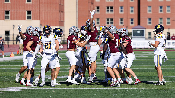 10-11-25 EAGLES vs. UW Eau Claire (1527)